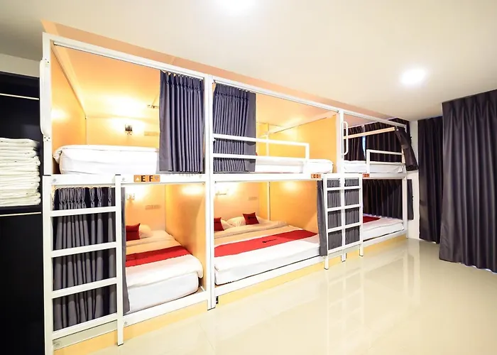 Отель The Living Block 3*